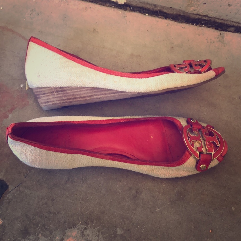 Tory Burch wedge size 9.5